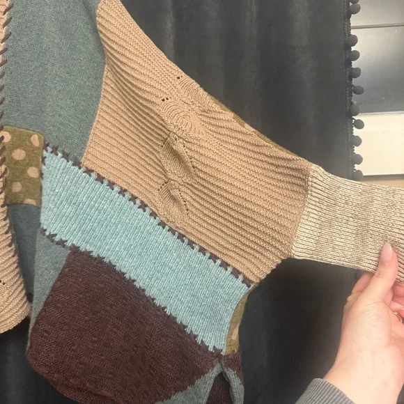 Anthropologie Sleeping on Snow Patchwork Hooded Cape‎ Shawl Rare Sweater Boho - Picture 7 of 14